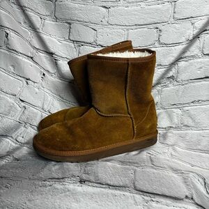 Koolaburra by UGG Koola Boots Girls Sz 4 Short Above Ankle Warm Suede Tan Brown